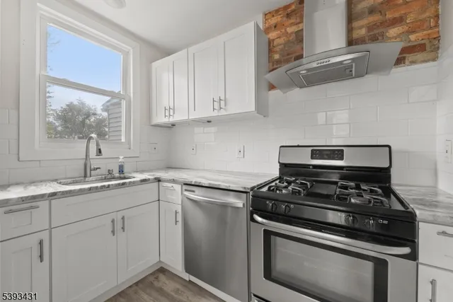 $474,900 | 141 Clifton Avenue, Newark, NJ 07104