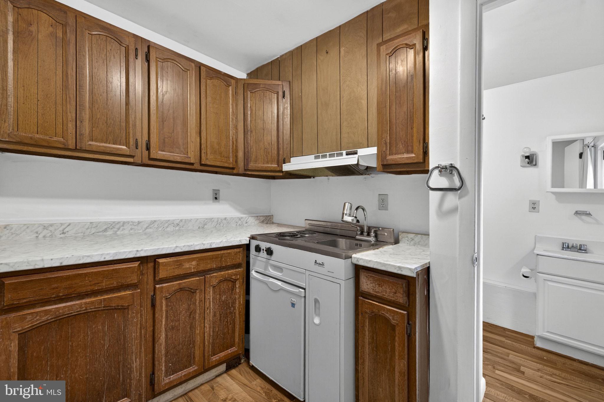 41726 Stumptown Road Leesburg, VA 20176 - Photo 77 of 91 Efficiency Kitchen - Cottage