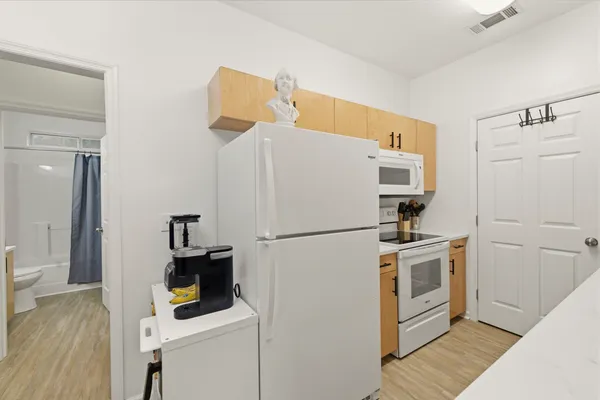 $169,900 | 2403 Hartsfield Road, Unit 607, Tallahassee, FL 32303