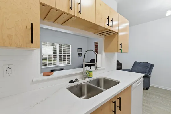 $169,900 | 2403 Hartsfield Road, Unit 607, Tallahassee, FL 32303