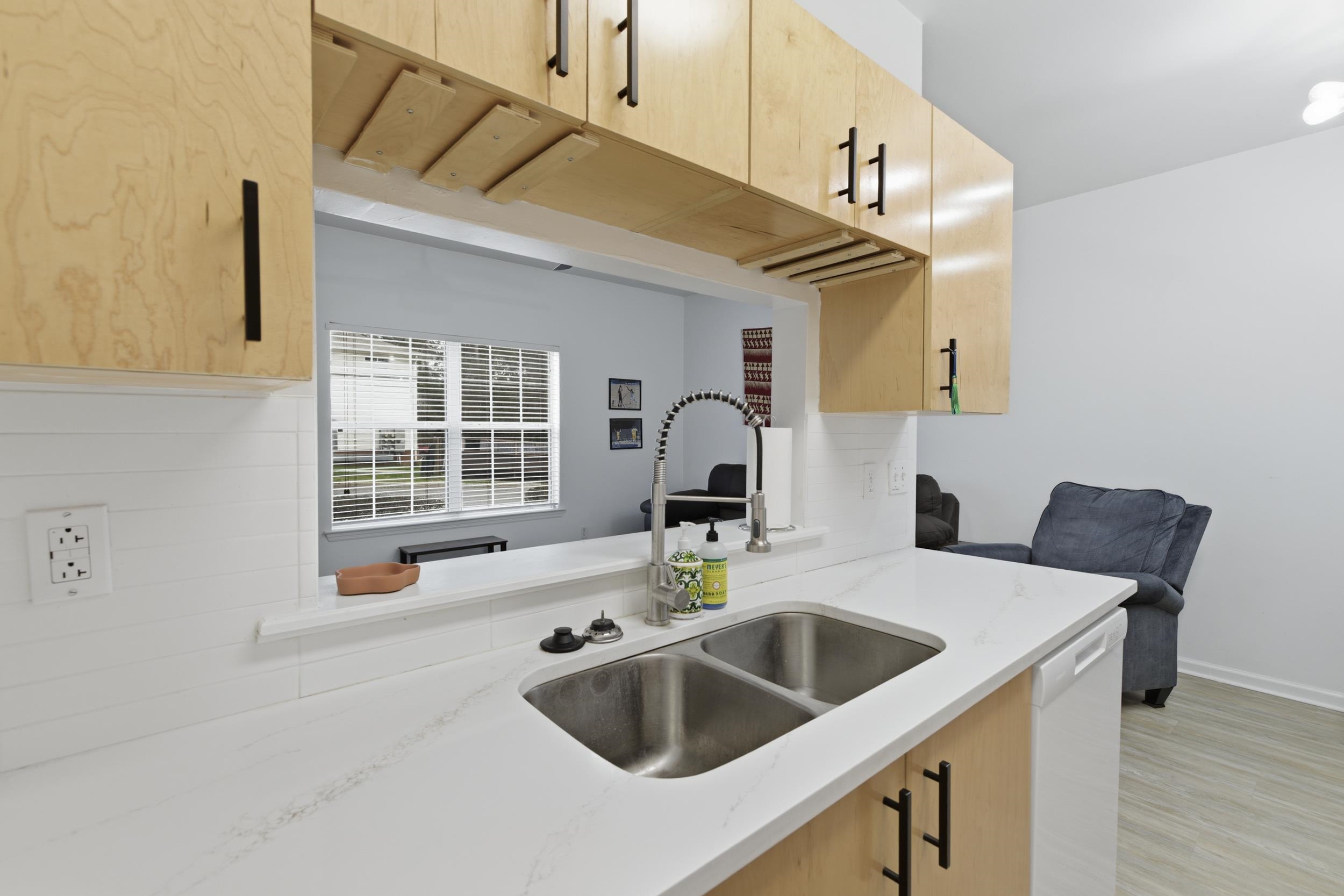 2403 Hartsfield Road, Unit 607 Tallahassee, FL 32303 - Photo 4 of 46