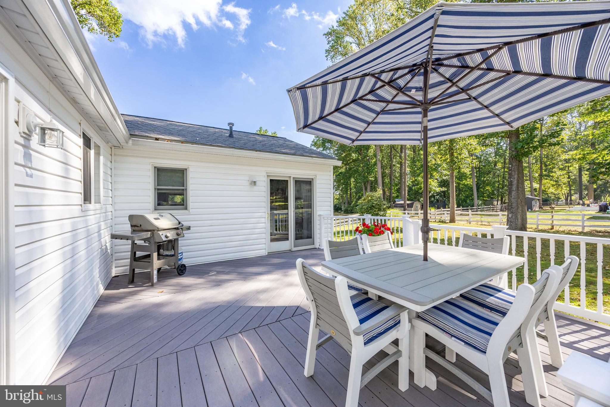402 Concord Avenue Exton, PA 19341 - Photo 38 of 39 a outdoor view with a sitting space