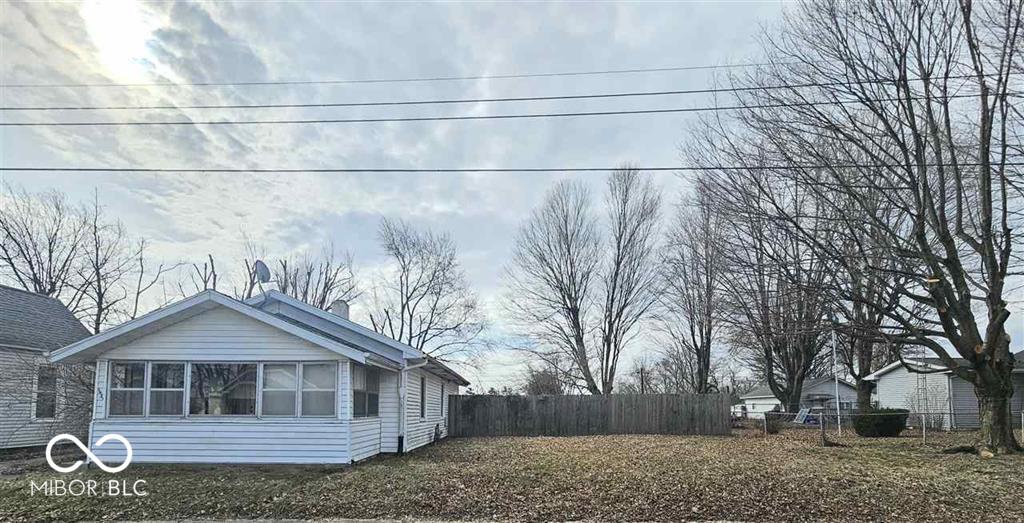 1621 R Avenue New Castle, IN 47362 - Photo 1 of 14
