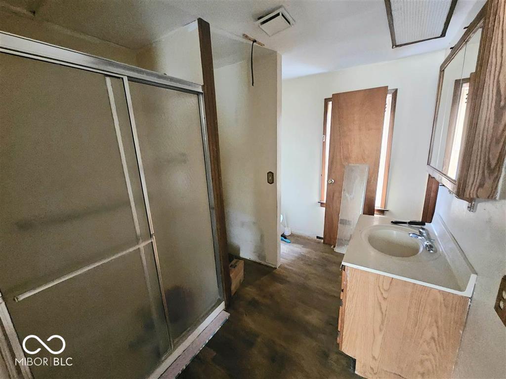 1621 R Avenue New Castle, IN 47362 - Photo 3 of 14