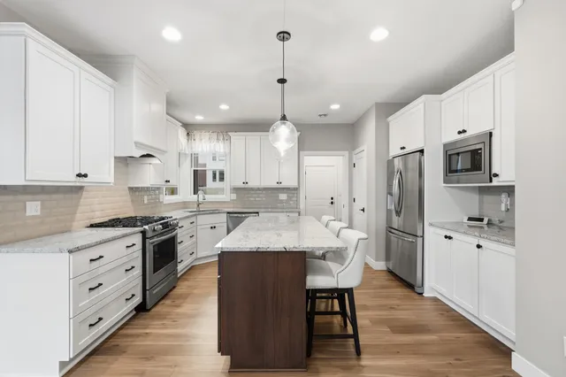 $729,900 | 2310 Simply Living Lane, Hudson, WI 54016