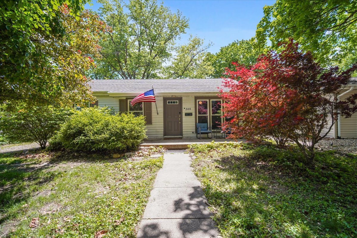 505 East Poplar Street Normal, IL 61761 - Photo 1 of 28