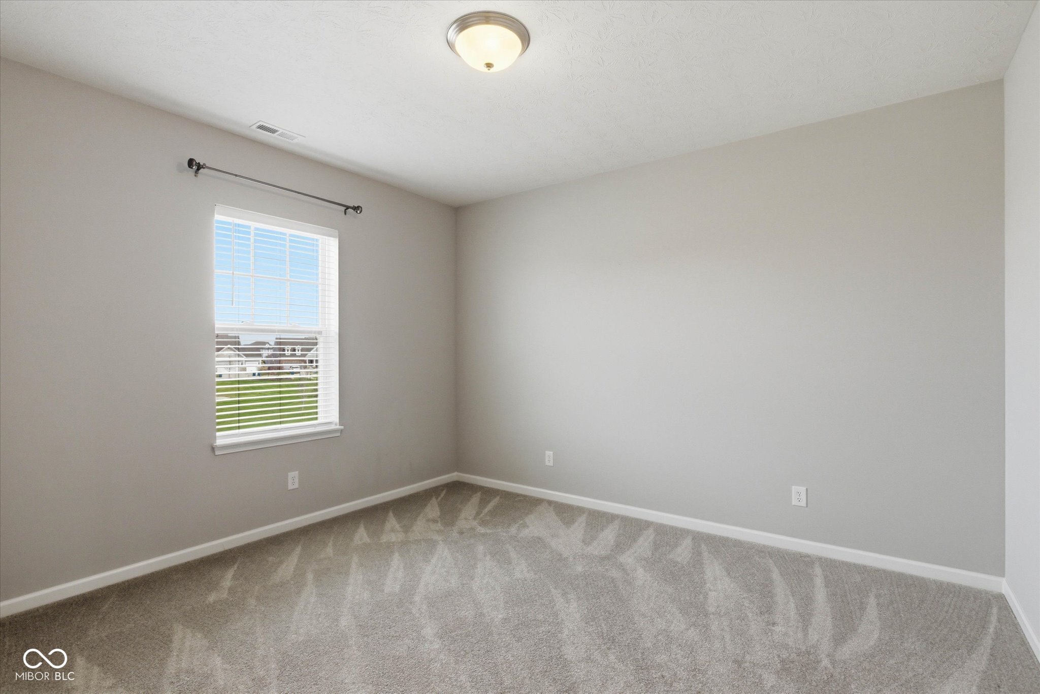 10619 Hinterland Drive Fishers, IN 46038 - Photo 23 of 40