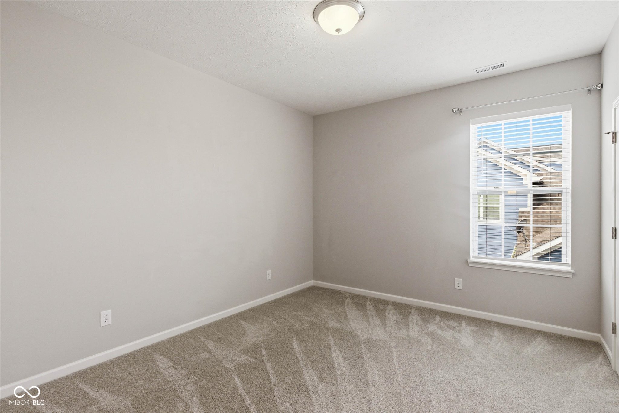10619 Hinterland Drive Fishers, IN 46038 - Photo 28 of 40