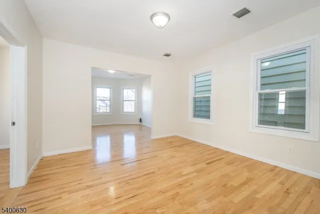 $799,900 | 1022 East 22nd Street, Paterson, NJ 07513