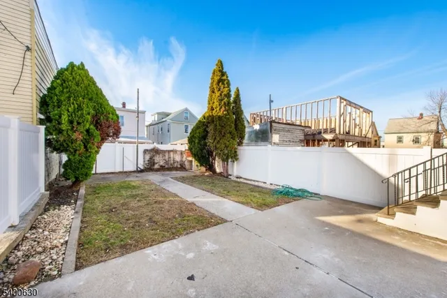 $799,900 | 1022 East 22nd Street, Paterson, NJ 07513