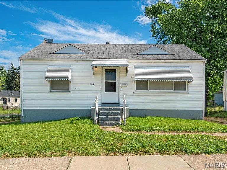 8143 Airport Road St. Louis, MO 63134 - Photo 1 of 17