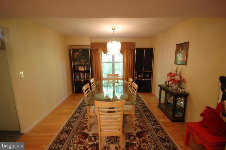 3001 Temple Gate Road Baltimore, MD 21209 - Photo 4 of 17 Dining Room