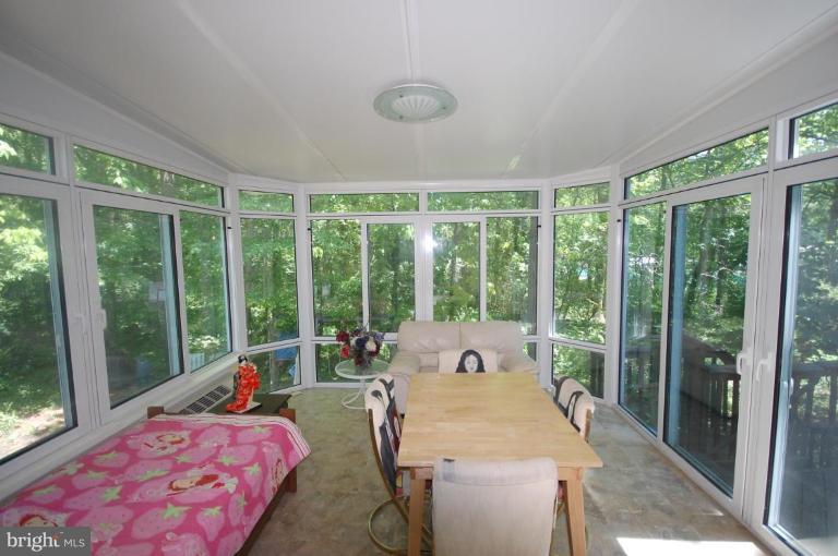 3001 Temple Gate Road Baltimore, MD 21209 - Photo 8 of 17 Solarium
