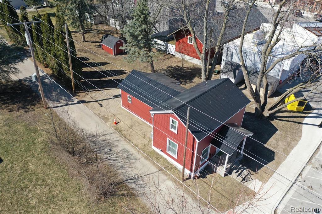 4020 South Mill Road Dryden, MI 48428 - Photo 1 of 37