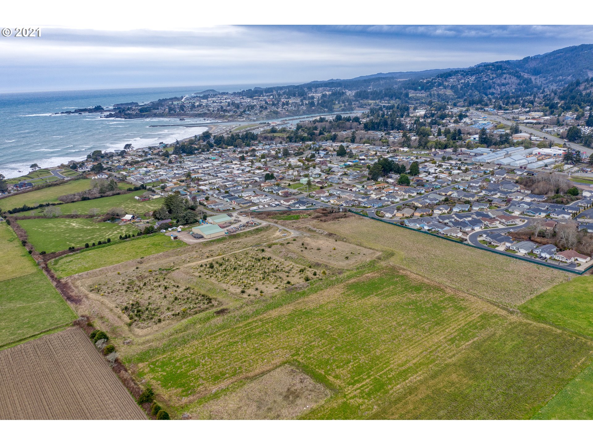 Olsen Lane, Unit 103 Brookings, OR 97415 - Photo 12 of 20