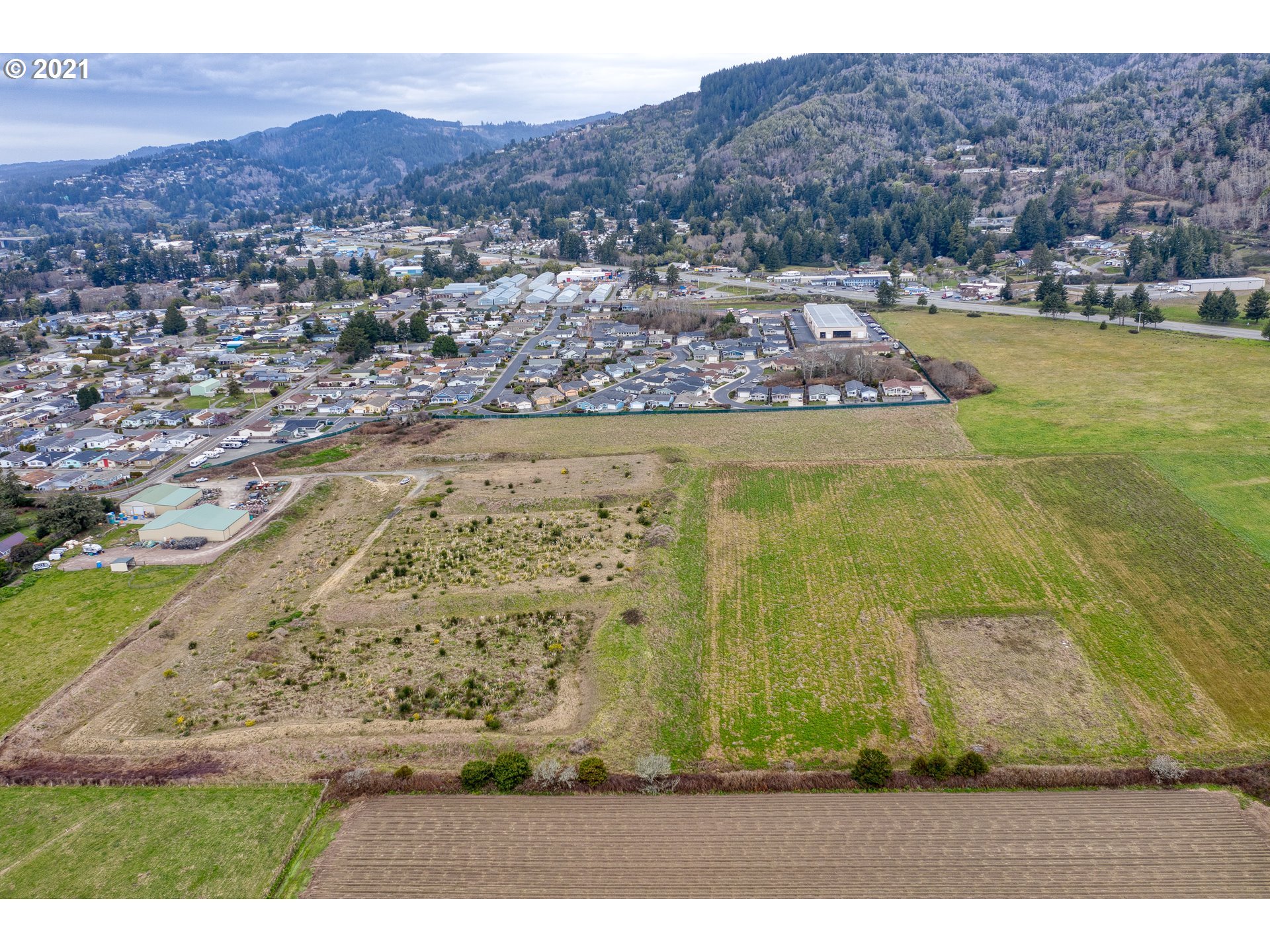 Olsen Lane, Unit 103 Brookings, OR 97415 - Photo 13 of 20