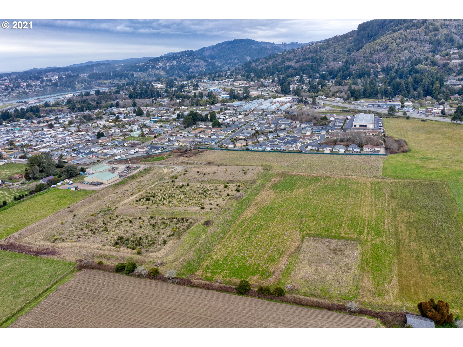 Olsen Lane, Unit 103 Brookings, OR 97415 - Photo 14 of 20