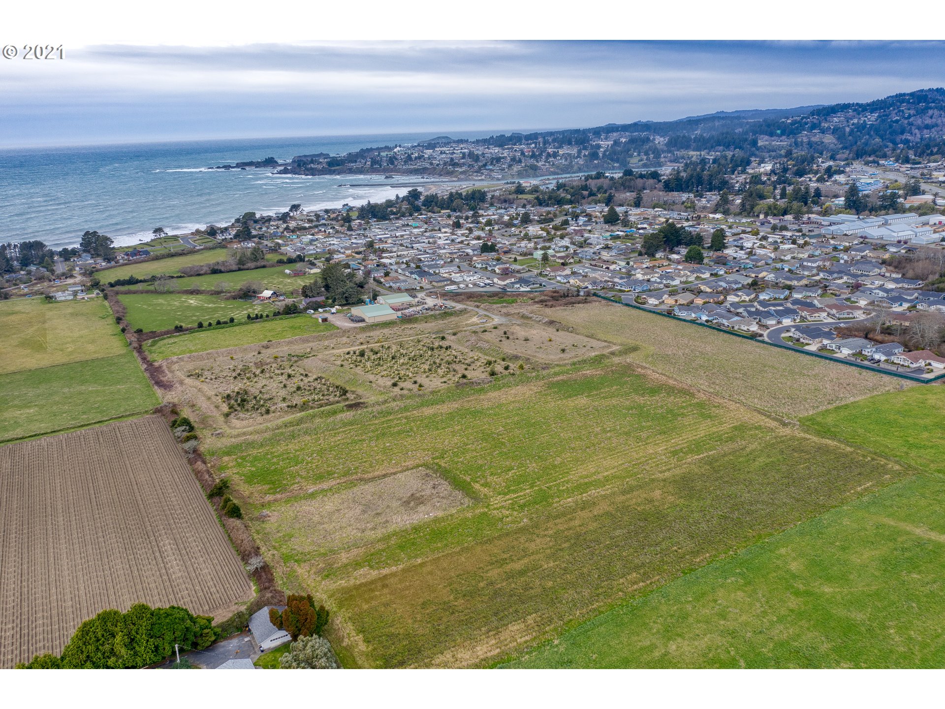 Olsen Lane, Unit 103 Brookings, OR 97415 - Photo 16 of 20
