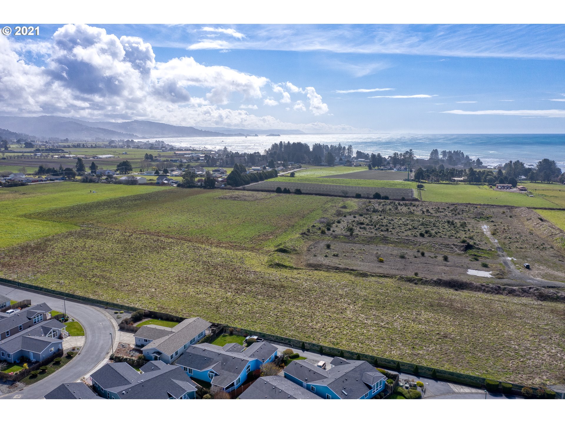 Olsen Lane, Unit 103 Brookings, OR 97415 - Photo 8 of 20