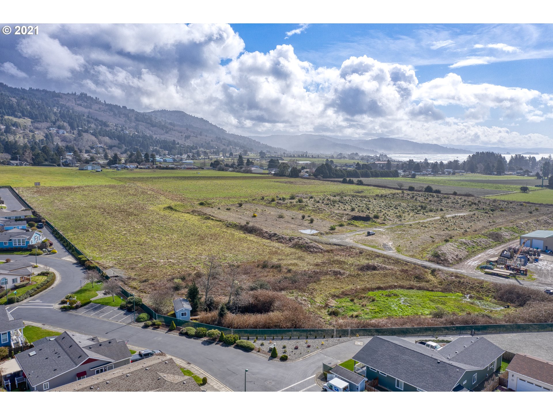 Olsen Lane, Unit 103 Brookings, OR 97415 - Photo 10 of 20