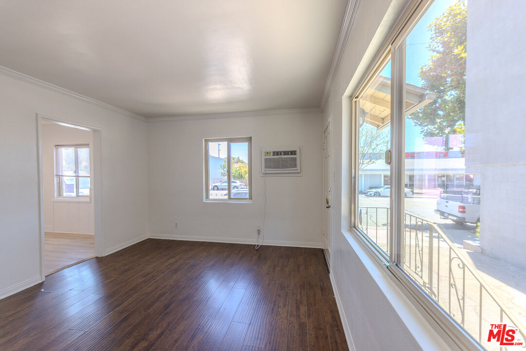 233 East Alameda Avenue, Unit A Burbank, CA 91502 - Photo 3 of 24