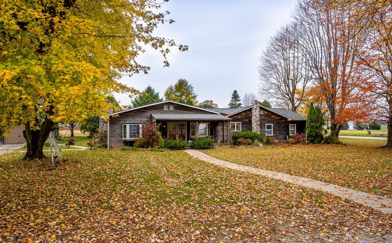 10230 Monroeville Road Fort Wayne, IN 46816 - Photo 1 of 35