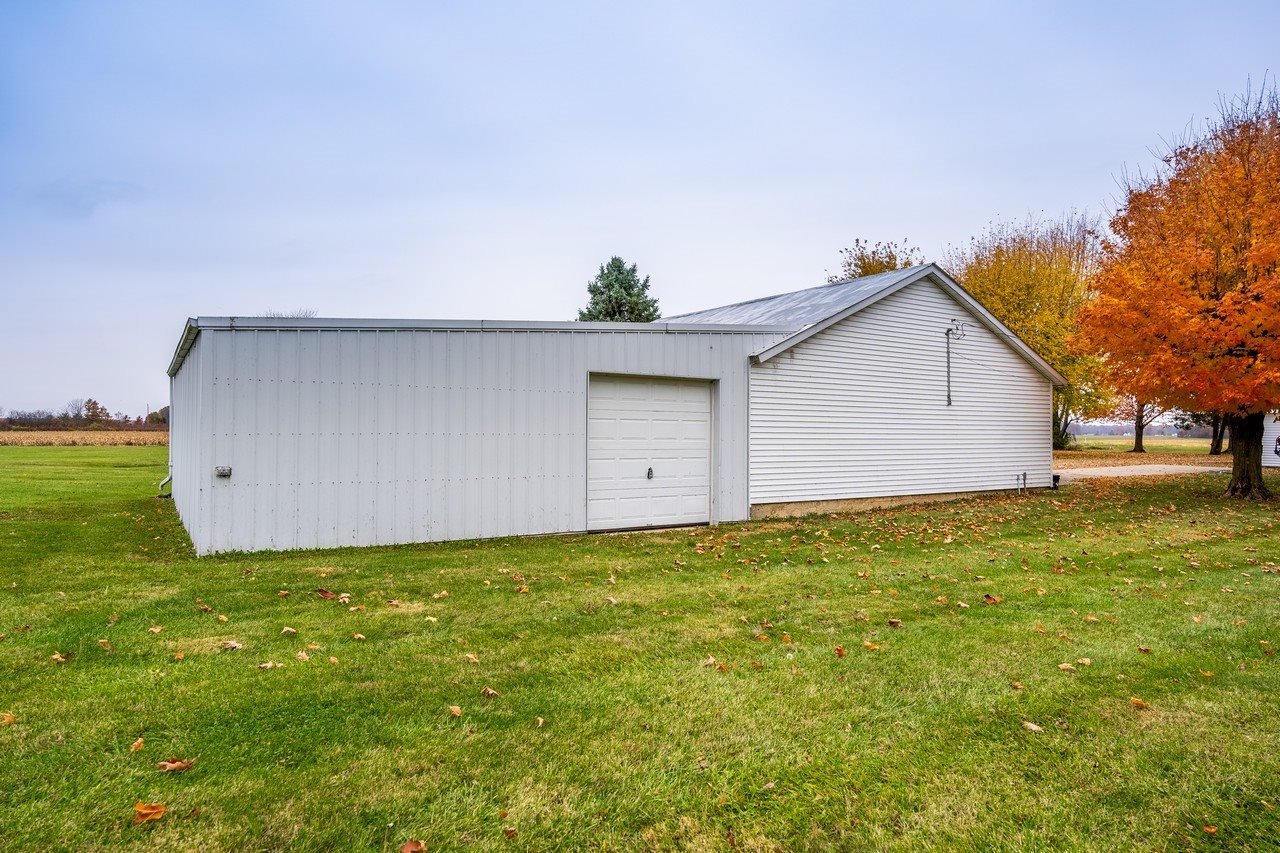 10230 Monroeville Road Fort Wayne, IN 46816 - Photo 30 of 35