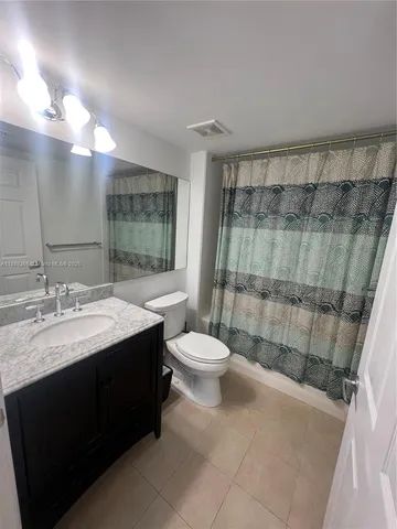 $4,250 | 1155 Brickell Bay Drive, Unit 401, Miami, FL 33131