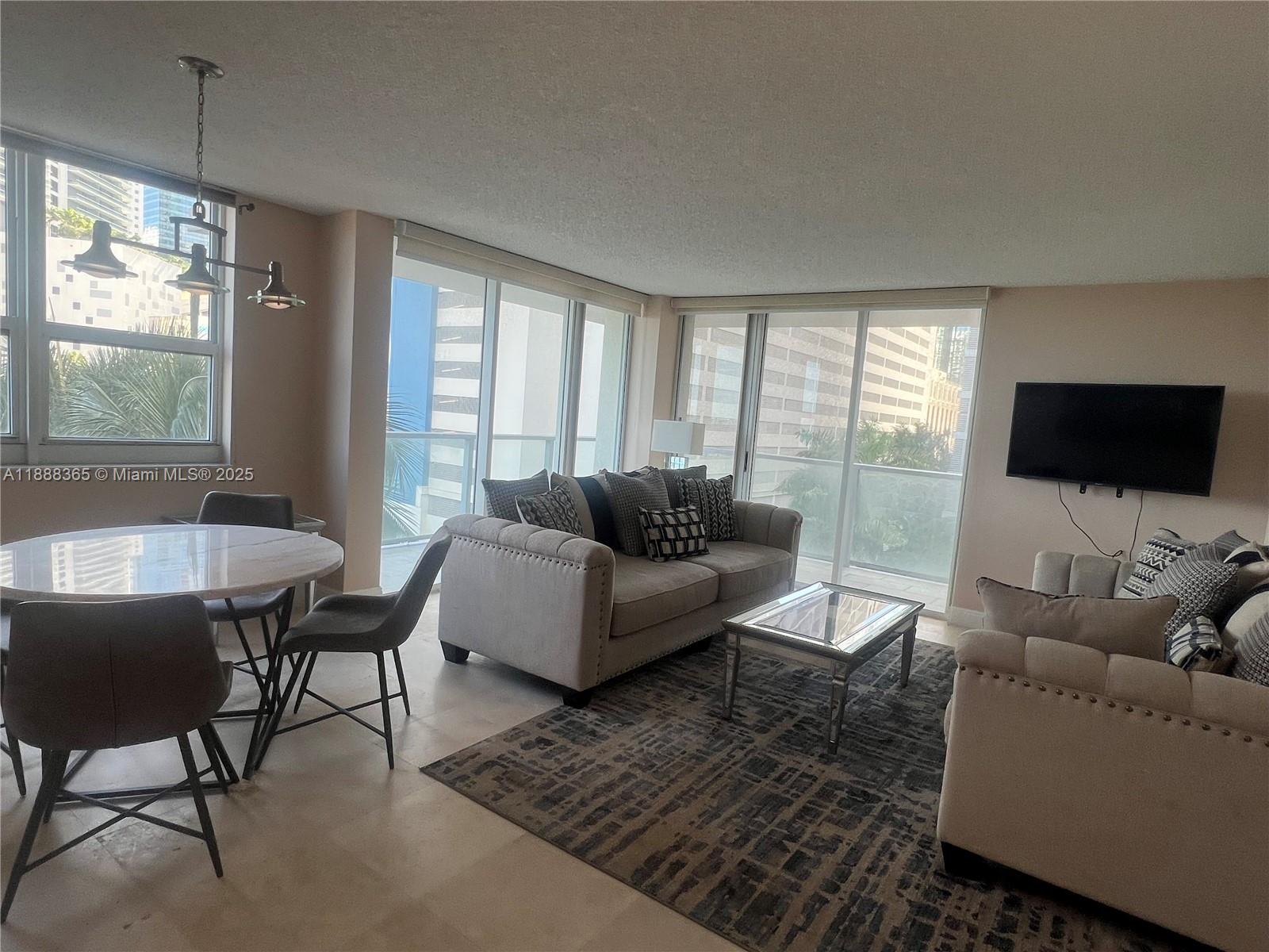 1155 Brickell Bay Drive, Unit 401 Miami, FL 33131 - Photo 3 of 31