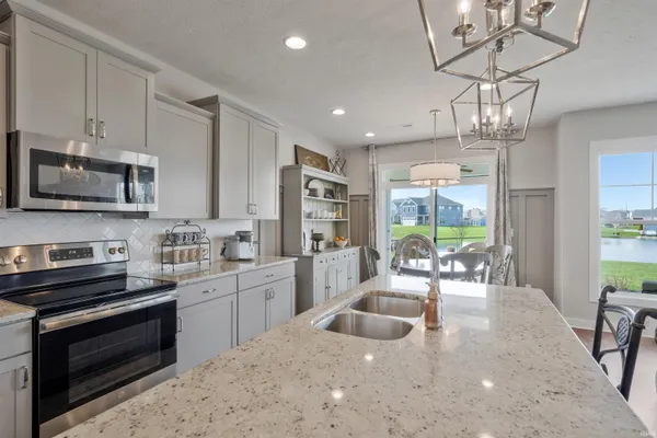 $349,500 | 4853 White Chapel Drive, Newburgh, IN 47630