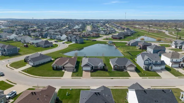 $349,500 | 4853 White Chapel Drive, Newburgh, IN 47630