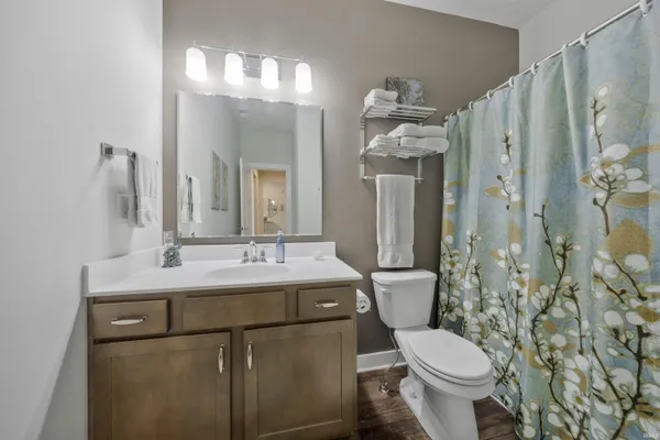 $349,500 | 4853 White Chapel Drive, Newburgh, IN 47630