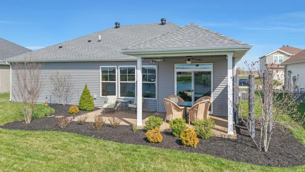 $349,500 | 4853 White Chapel Drive, Newburgh, IN 47630