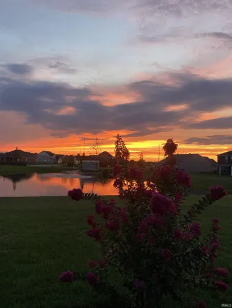 $349,500 | 4853 White Chapel Drive, Newburgh, IN 47630