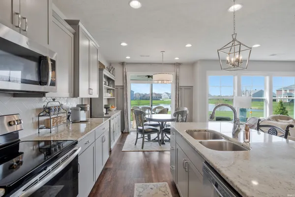 $349,500 | 4853 White Chapel Drive, Newburgh, IN 47630