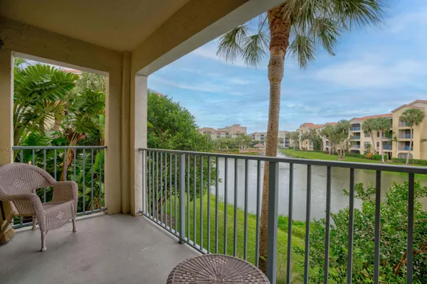 $2,400 | 200 Uno Lago Drive, Unit 202, Juno Beach, FL 33408