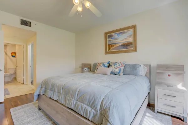 $2,400 | 200 Uno Lago Drive, Unit 202, Juno Beach, FL 33408