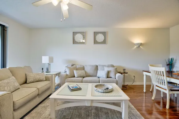 $2,400 | 200 Uno Lago Drive, Unit 202, Juno Beach, FL 33408