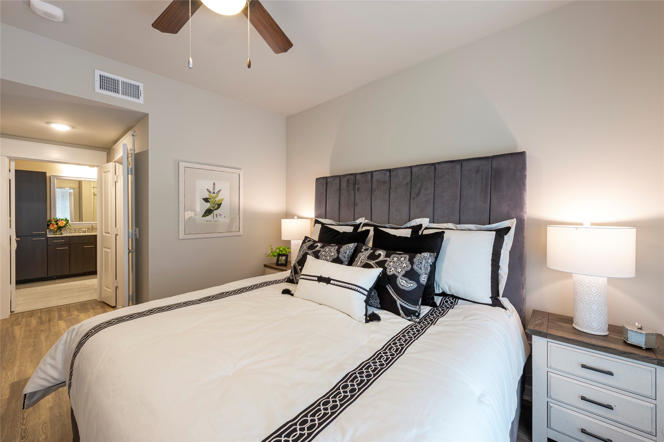 1616 Partnership Way, Unit 1145 Katy, TX 77449 - Photo 18 of 21 a bedroom with bed and window