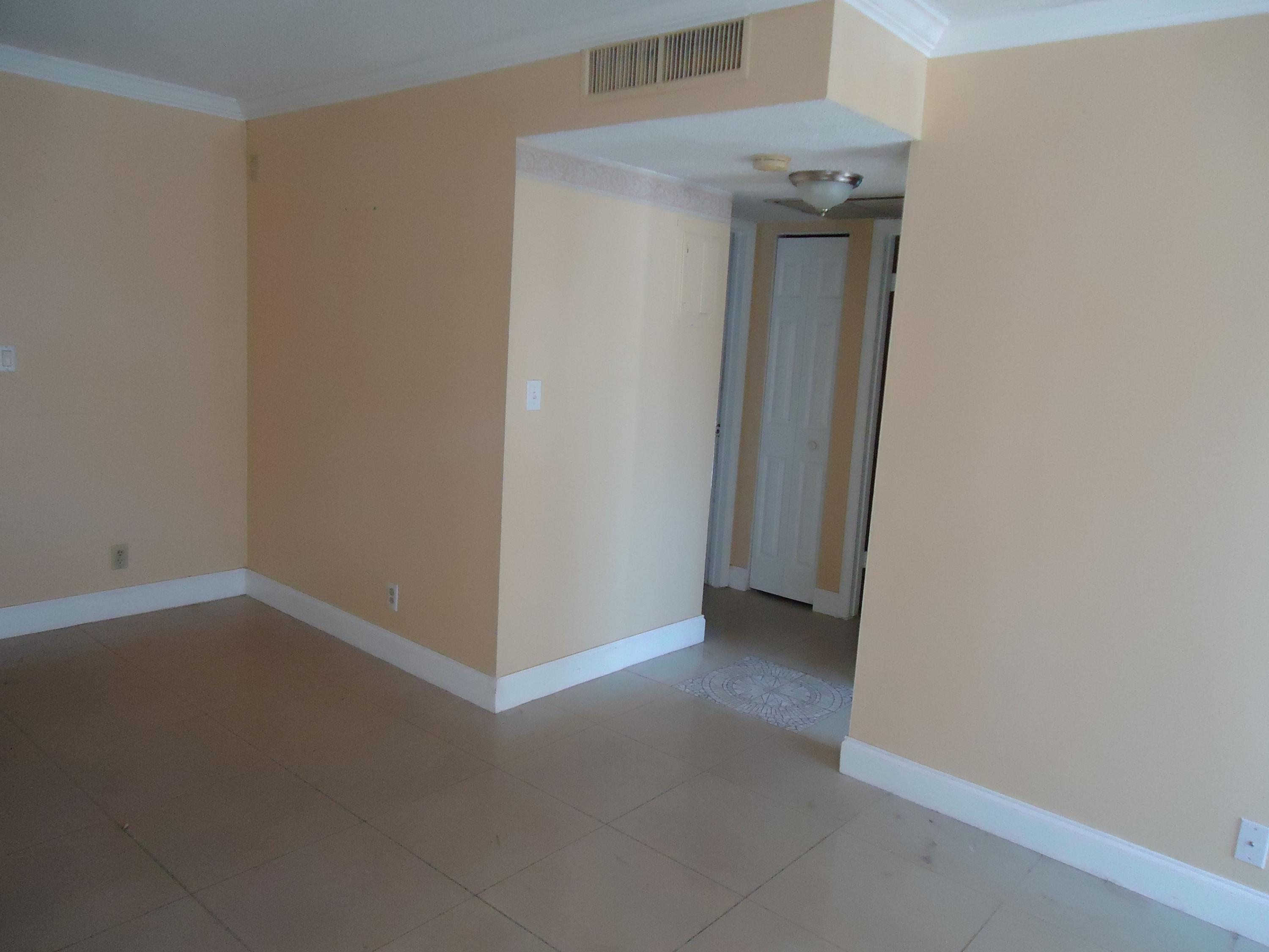 2641 Riverside Drive, Unit 4 Coral Springs, FL 33065 - Photo 4 of 5 2641LIVROOM