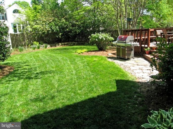 2809 Ridge Rd Drive Alexandria, VA 22302 - Photo 18 of 19 a view of a backyard with sitting area
