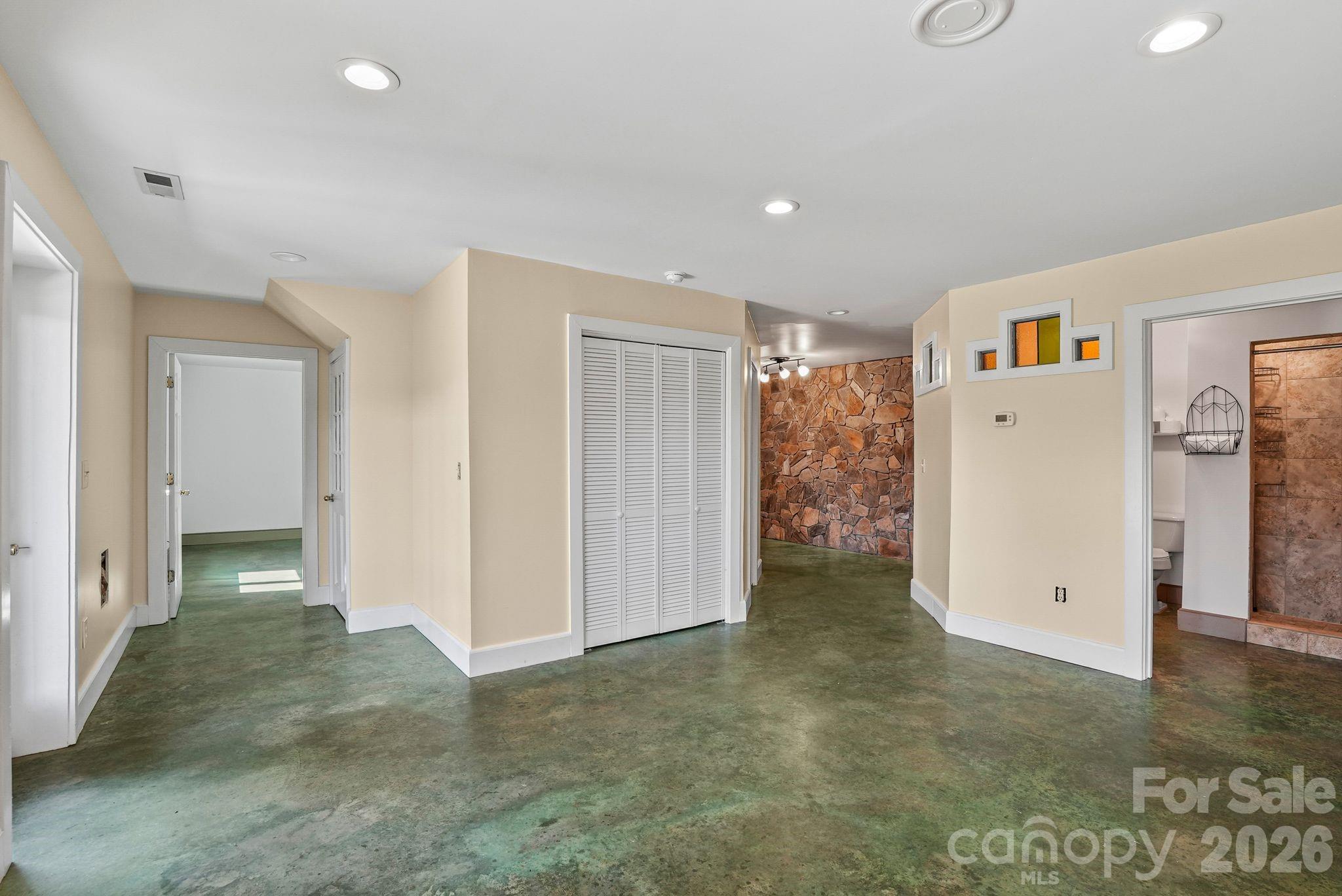 310 Burr Ridge Marshall, NC 28753 - Photo 19 of 46
