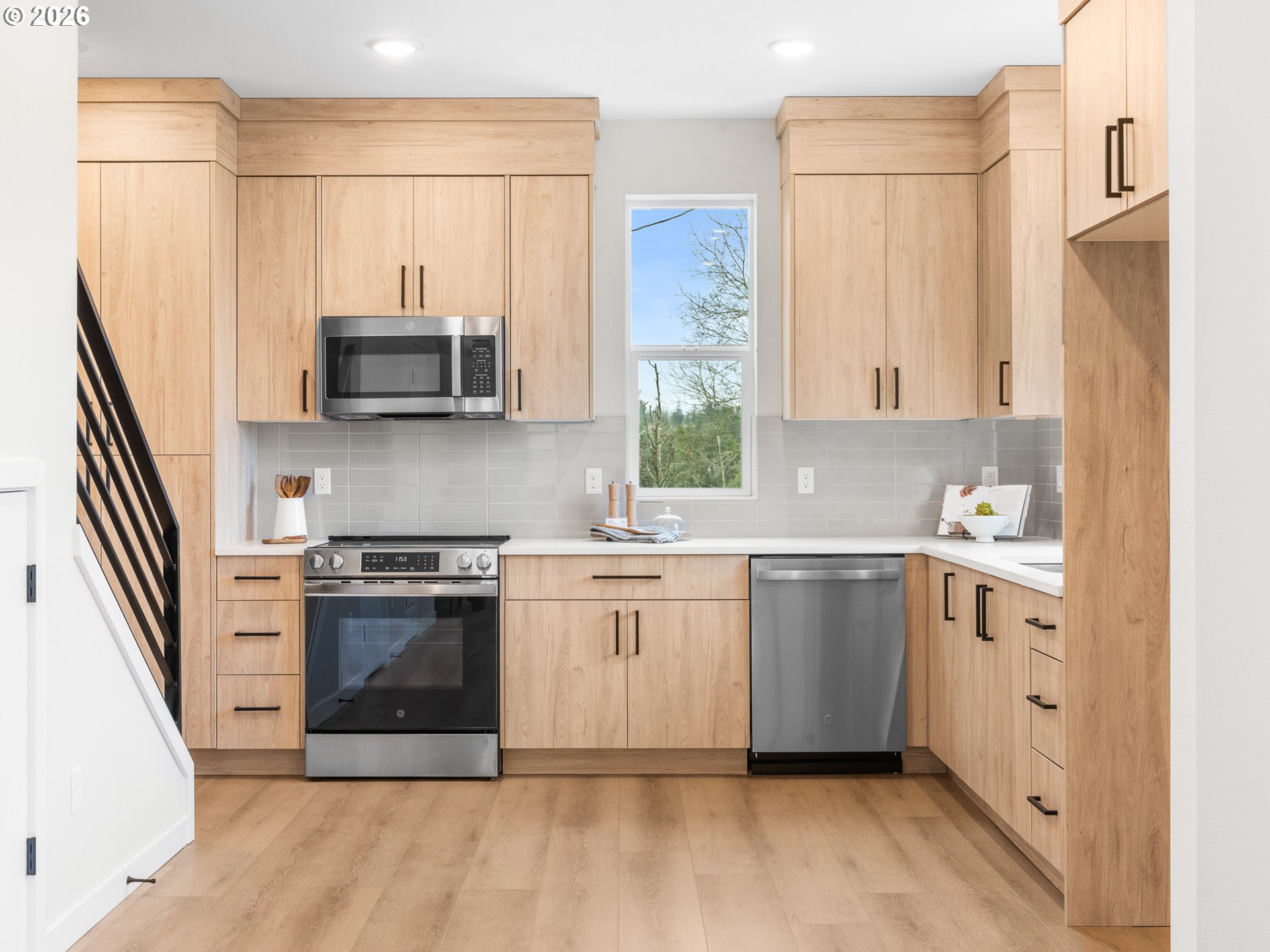 8610 Southwest 21st Avenue, Unit 6 Portland, OR 97219 - Photo 3 of 18