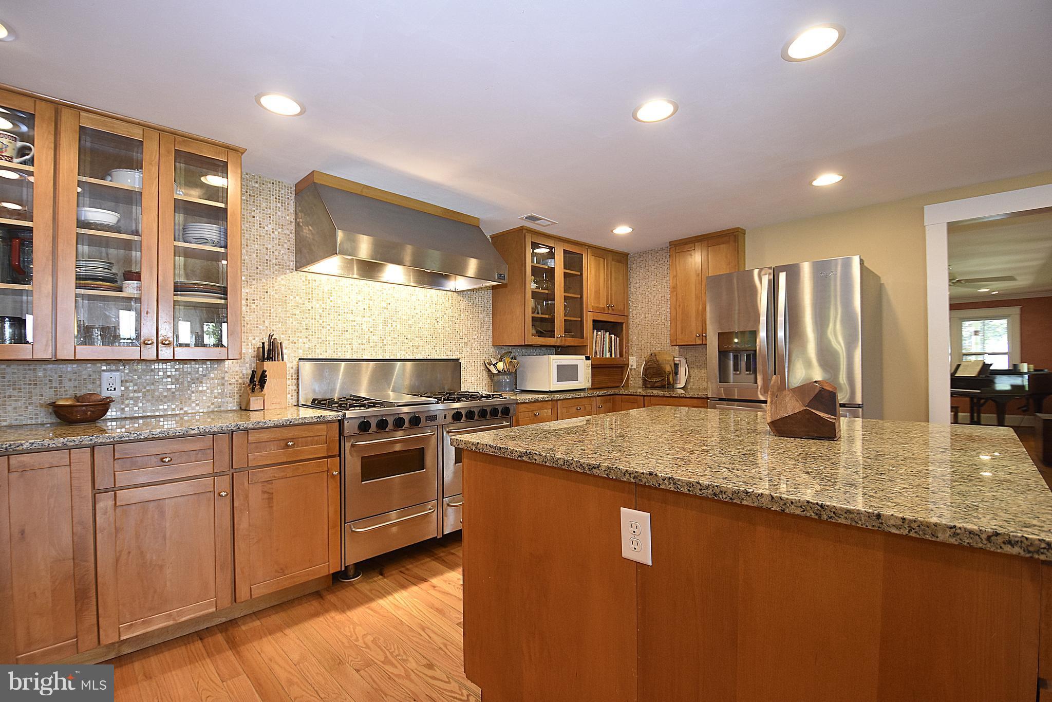 4832 Fairbank Road Tilghman, MD 21671 - Photo 9 of 34 Gourmet Kitchen