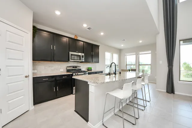 $490,000 | 1334 Wild Mustang Trail, Richmond, TX 77406