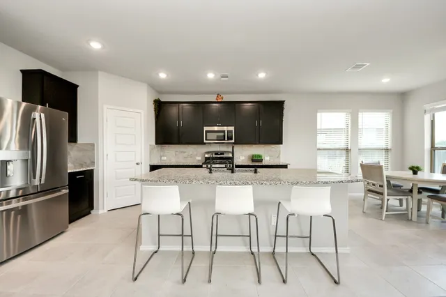 $490,000 | 1334 Wild Mustang Trail, Richmond, TX 77406