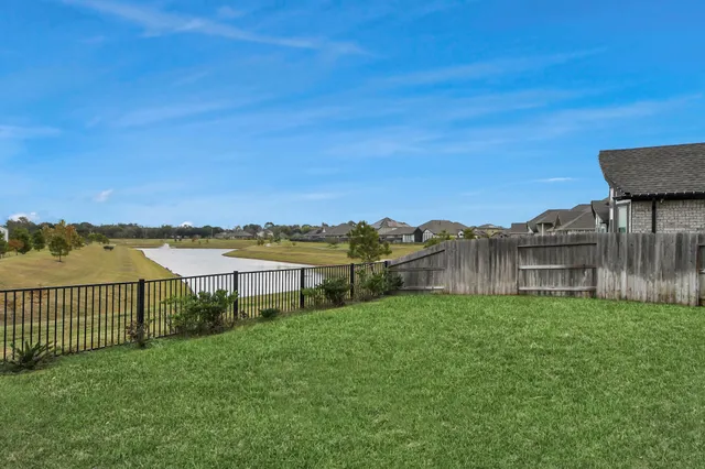$490,000 | 1334 Wild Mustang Trail, Richmond, TX 77406