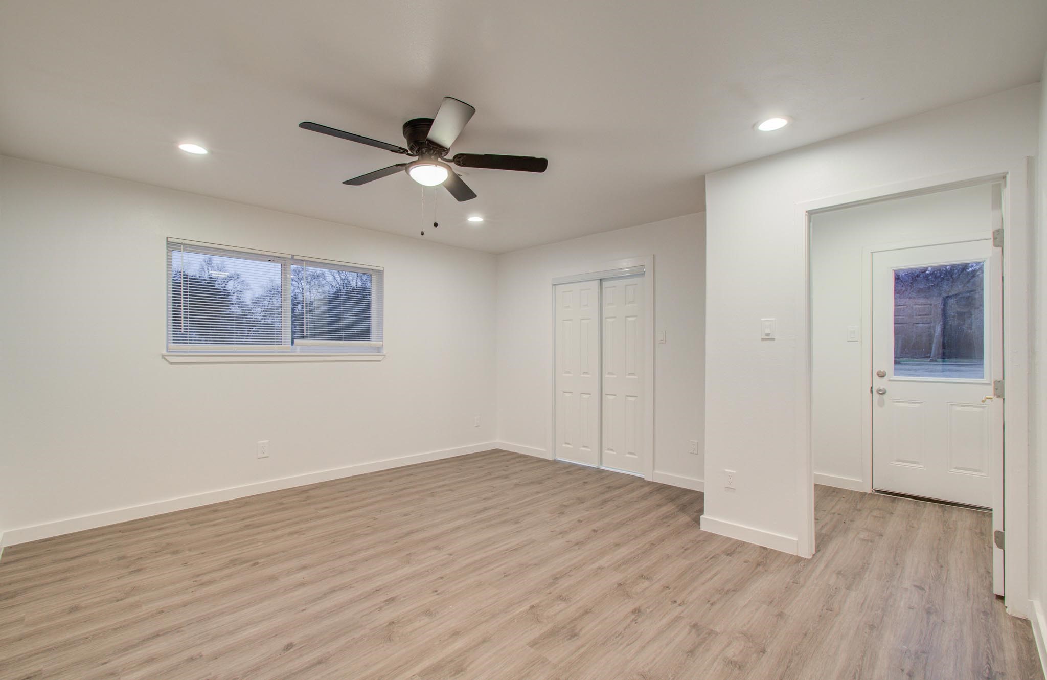 523 Brandon Road Conroe, TX 77302 - Photo 10 of 25