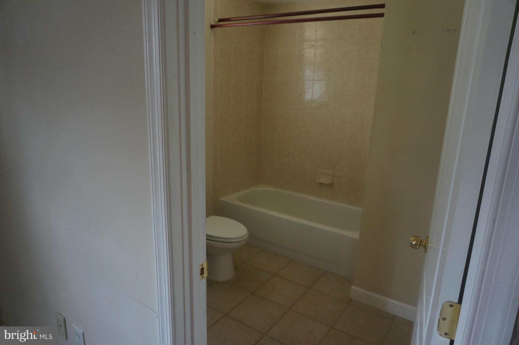 2603 Hamlin Street Northeast Washington, DC 20018 - Photo 9 of 14 Bath