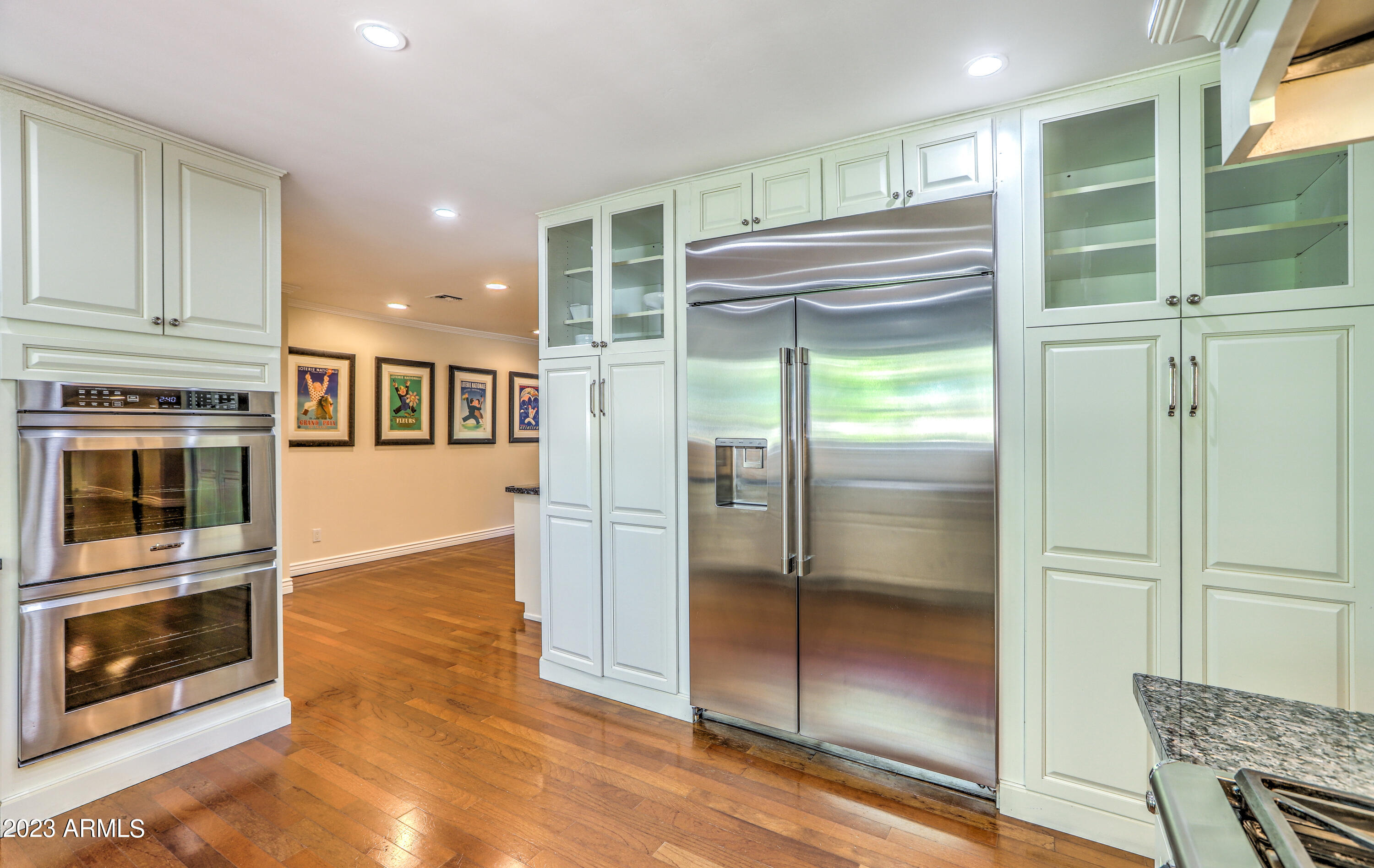 201 West Linger Lane Phoenix, AZ 85021 - Photo 15 of 48 Ample Storage